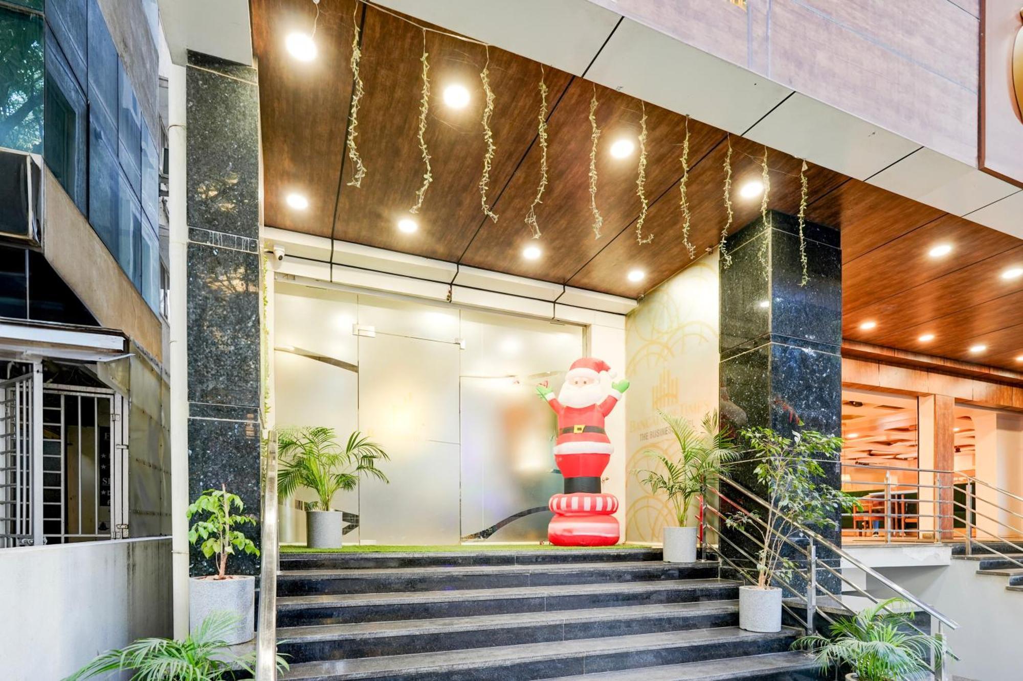 Super Townhouse Oak Aecs Formerly Bangalore Times Buitenkant foto
