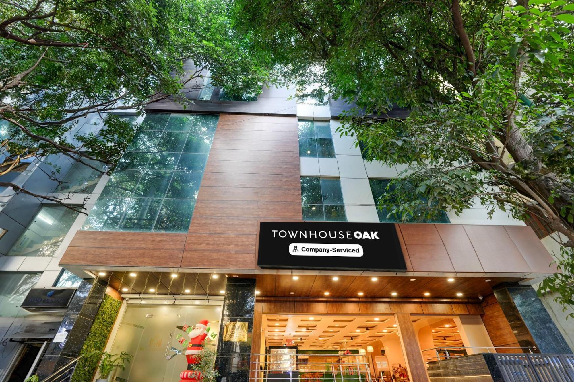 Super Townhouse Oak Aecs Formerly Bangalore Times Buitenkant foto