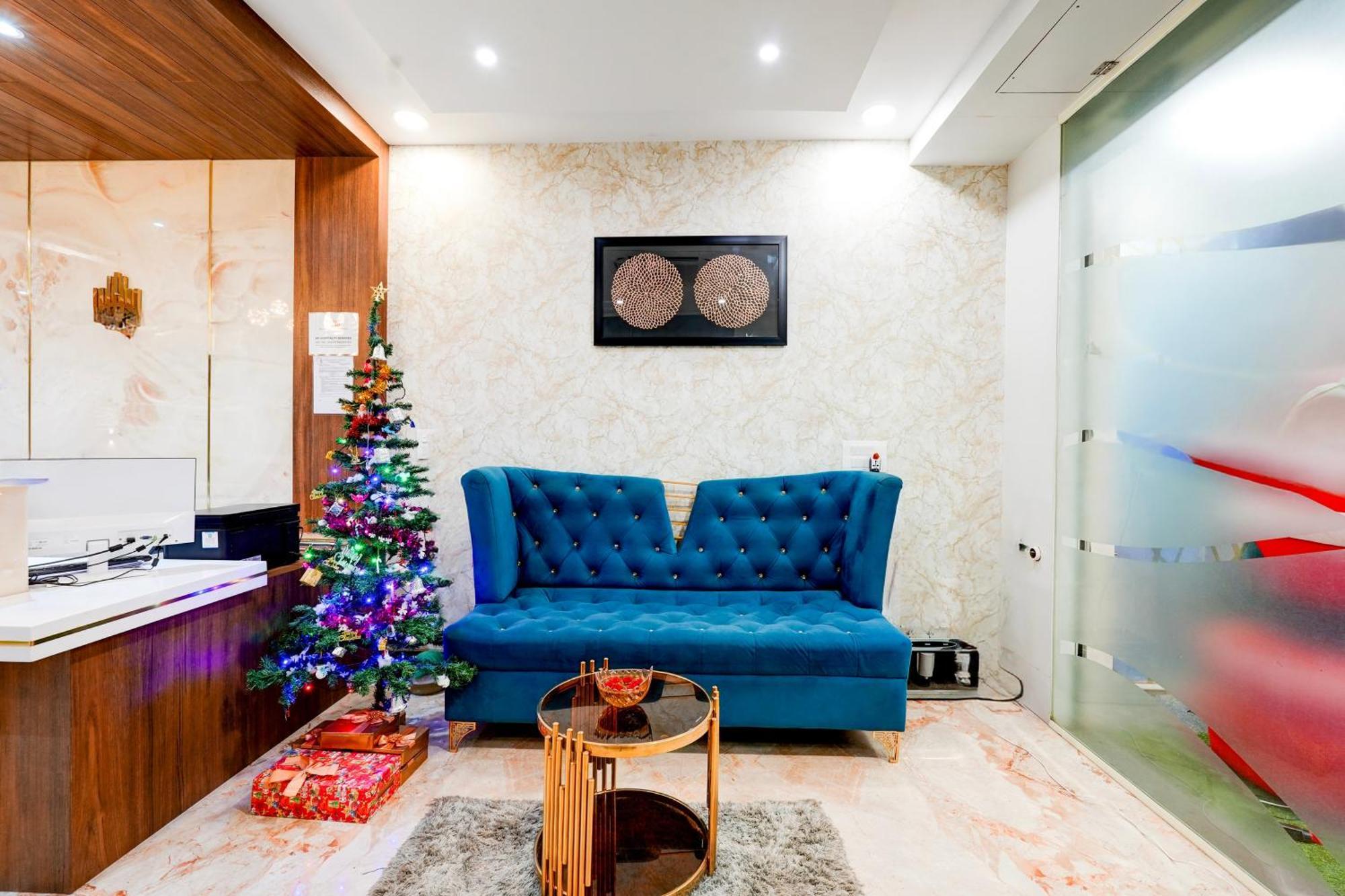 Super Townhouse Oak Aecs Formerly Bangalore Times Buitenkant foto